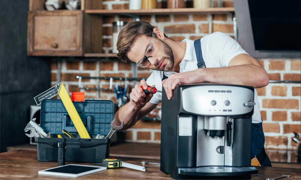 بررسی و تعمیر مشکل کف نکردن شیر در اسپرسوساز خانگی